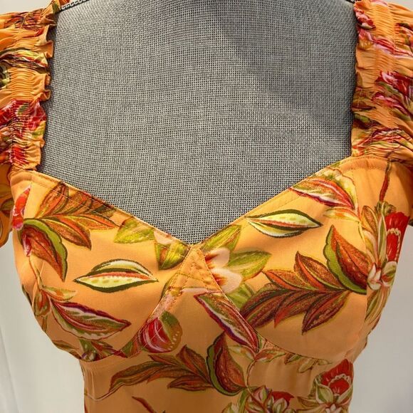 Rose + Olive Crop Top - Picture 3 of 10